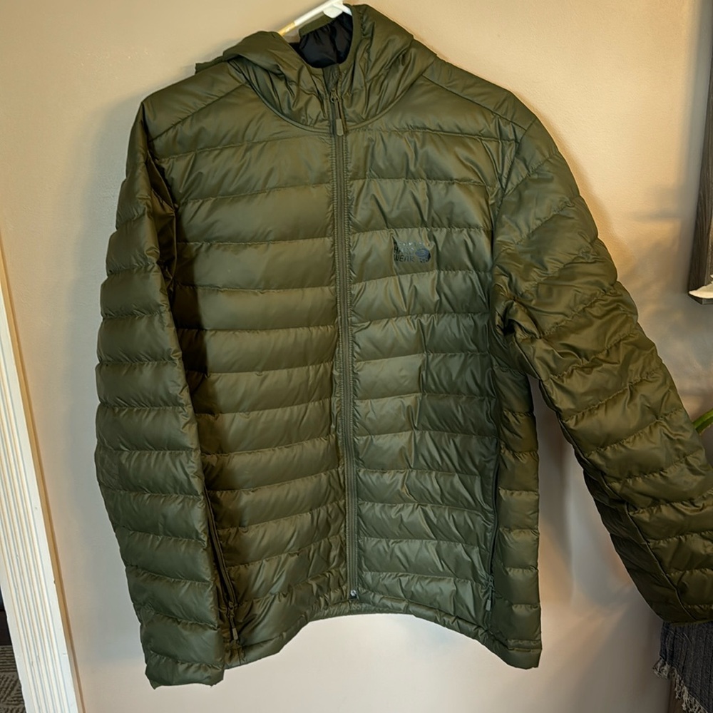 Mountain hardware puffer jacket